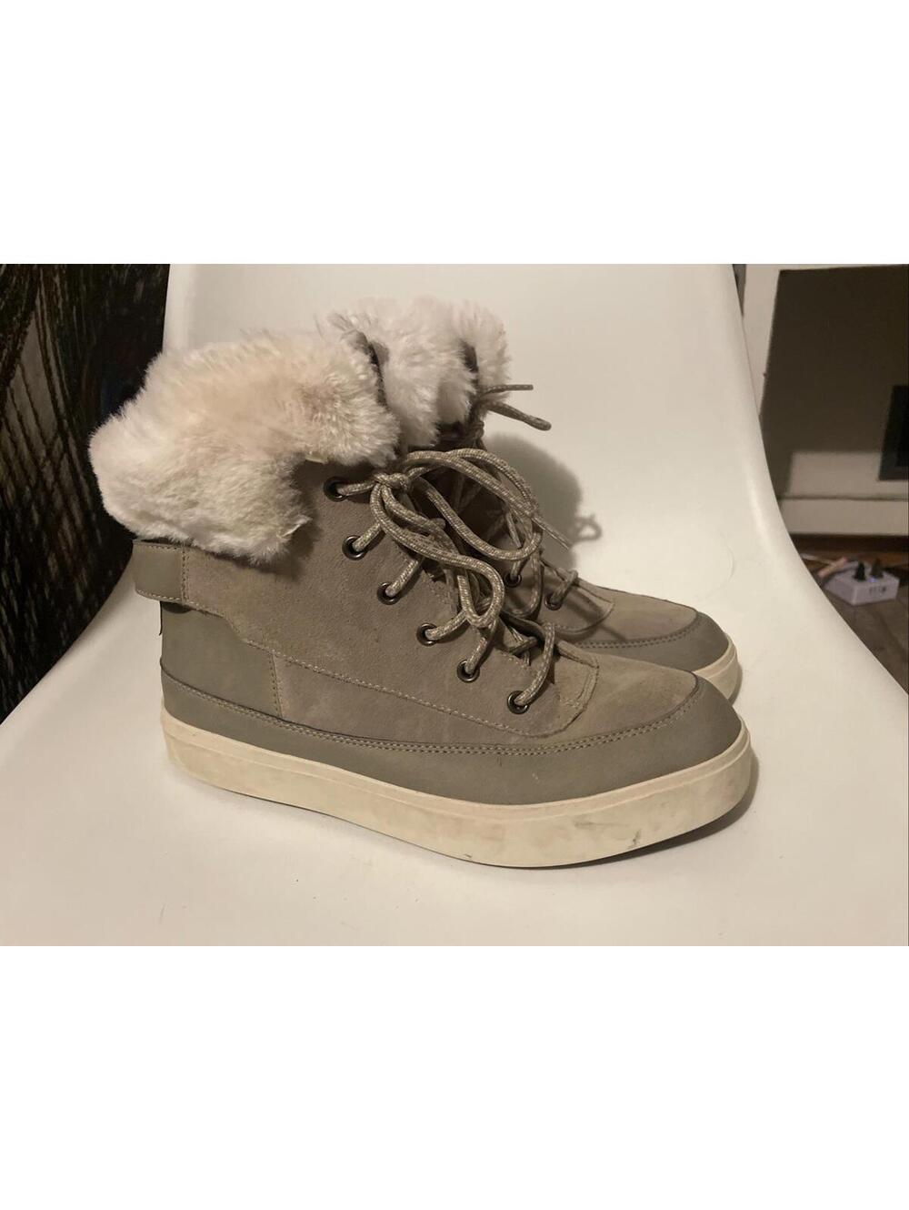 Koolaburra by UGG Ryanna Waterproof Snow Boots w/beige Fur Trim US 9